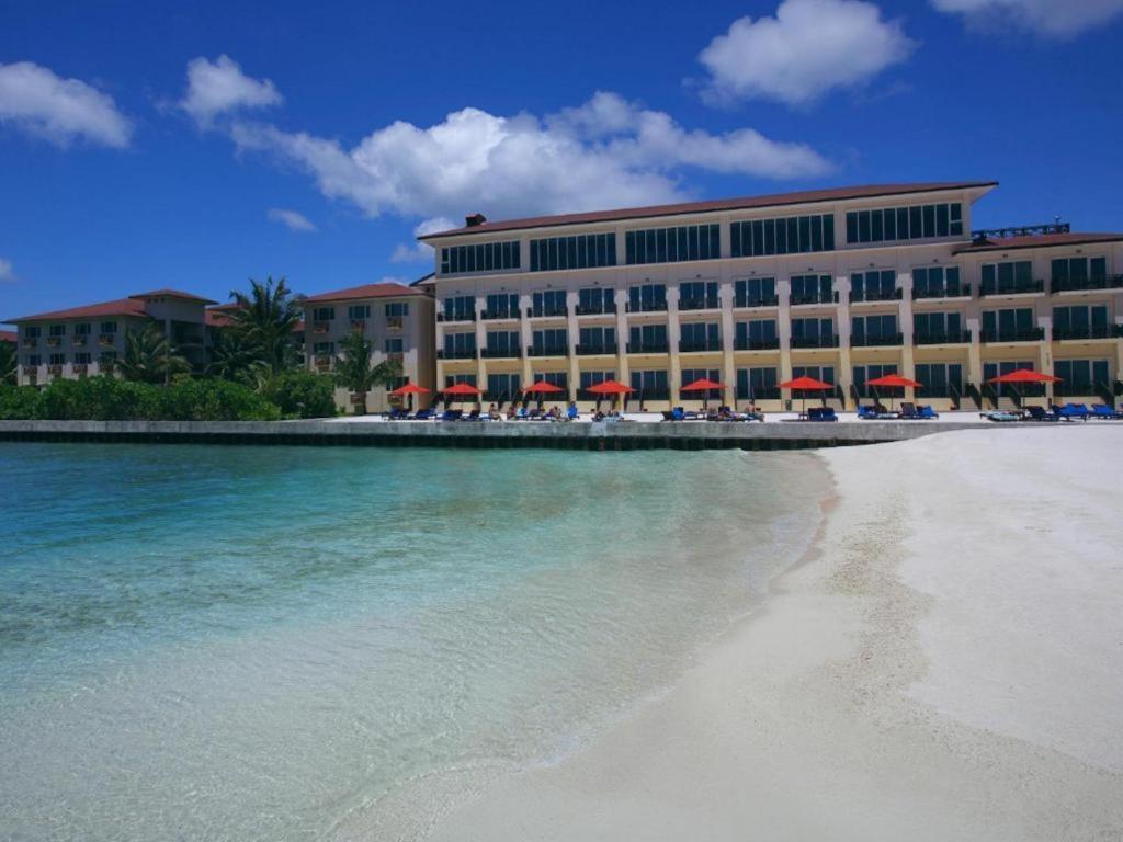 Hulhule Island Hotel Malé Exterior foto